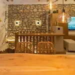Winehouse Mouzaki-ροδίτης Apartment