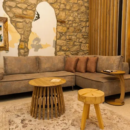 Winehouse Mouzaki-ροδίτης Mouzaki (Karditsa)