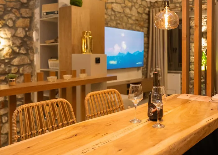 Apartamento Winehouse Mouzaki-Ροδίτης *