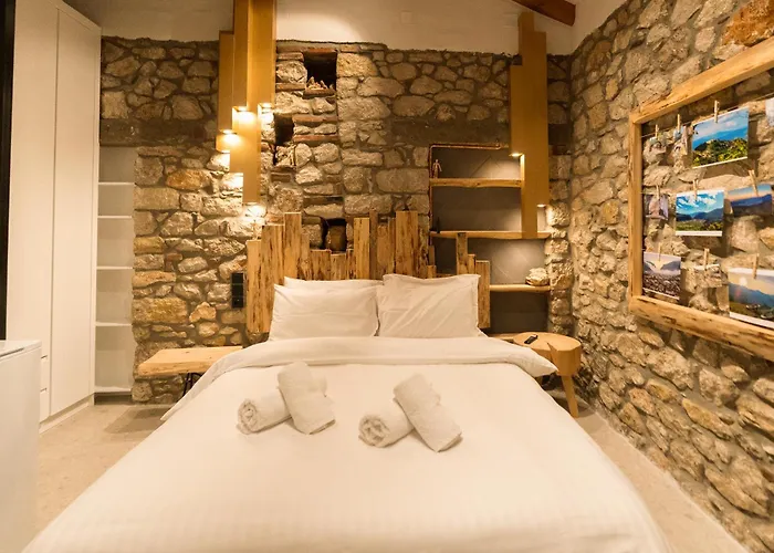 Winehouse Mouzaki-ροδίτης *