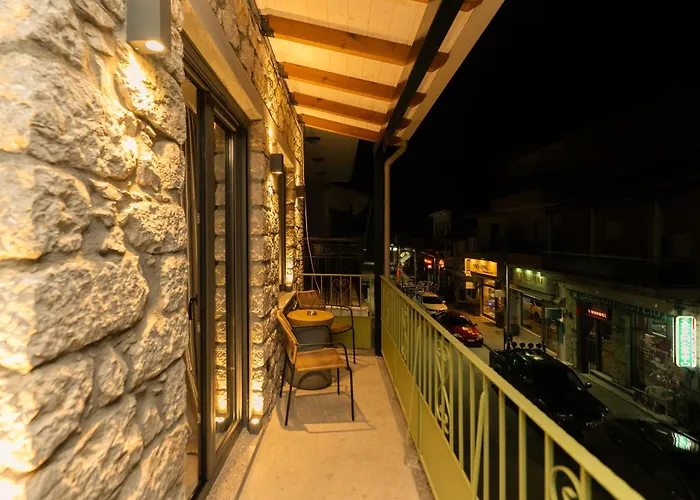 Winehouse Mouzaki-ροδίτης *